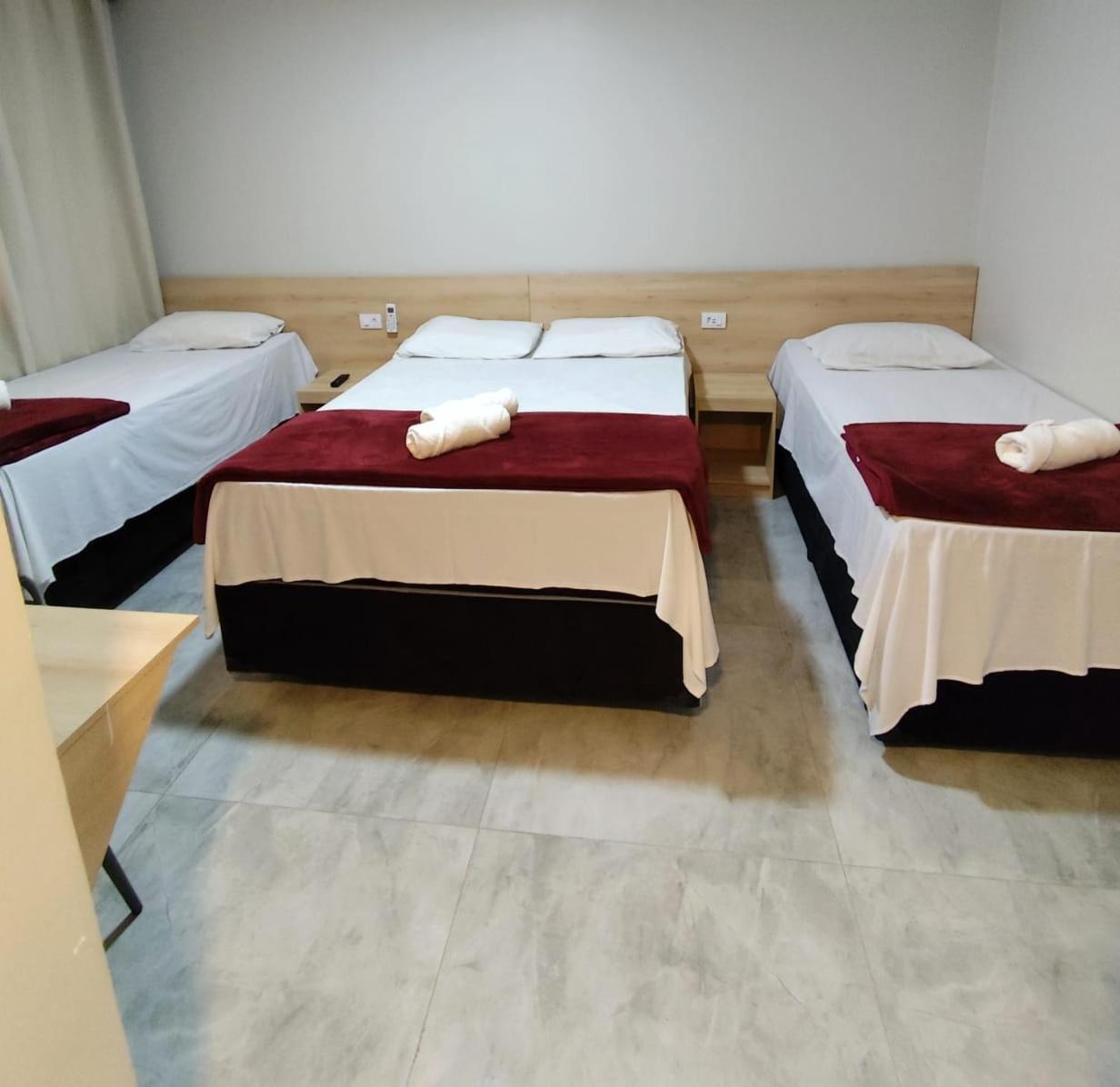 Hotel Novo Mexico กัวรูยุส ภายนอก รูปภาพ