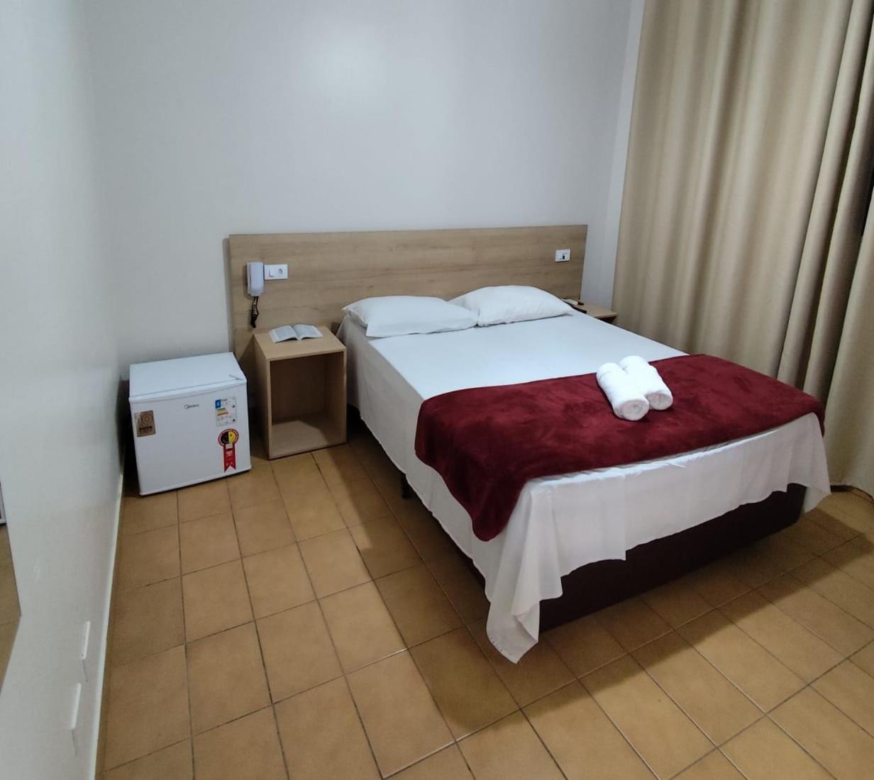 Hotel Novo Mexico กัวรูยุส ภายนอก รูปภาพ