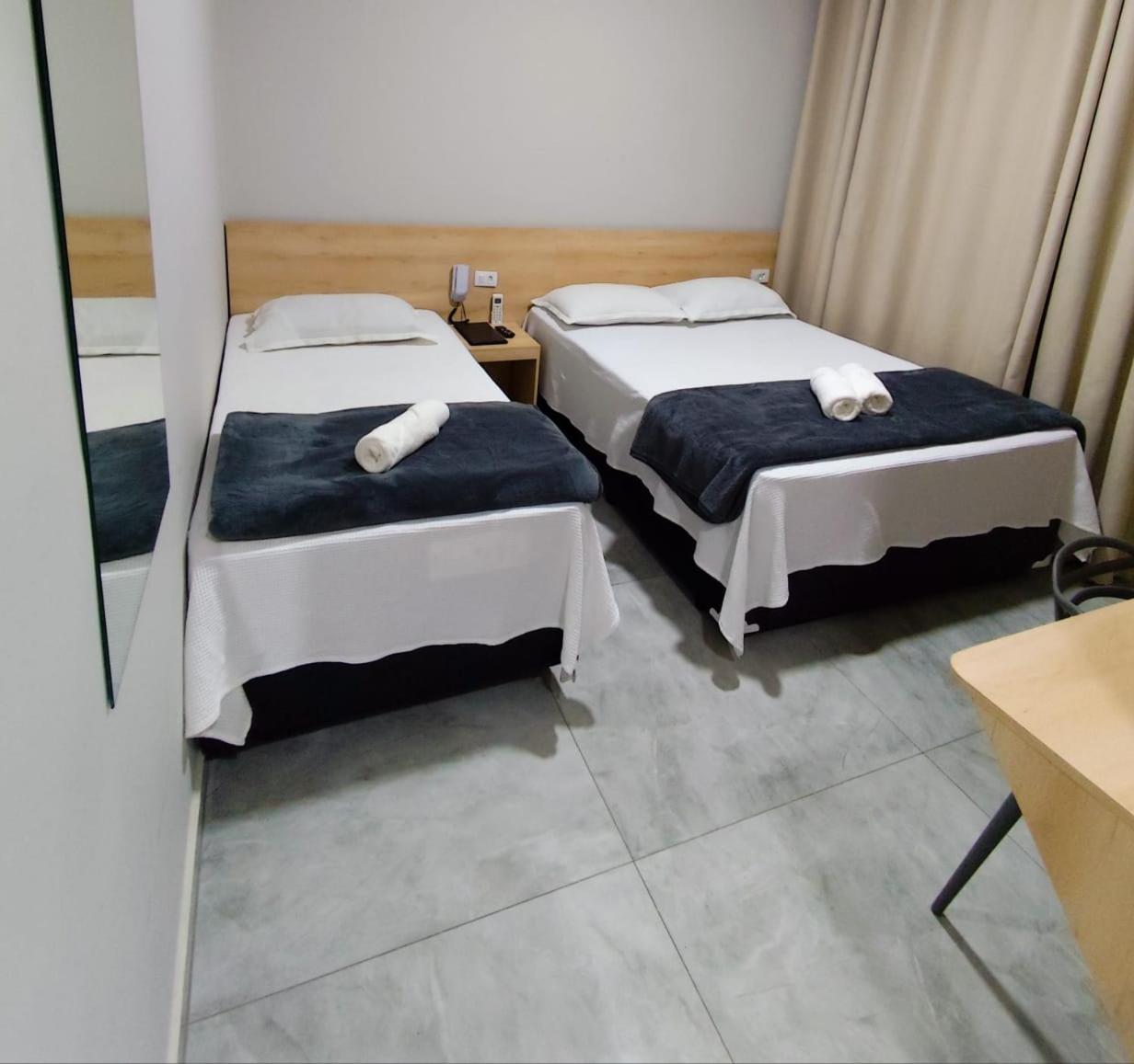 Hotel Novo Mexico กัวรูยุส ภายนอก รูปภาพ